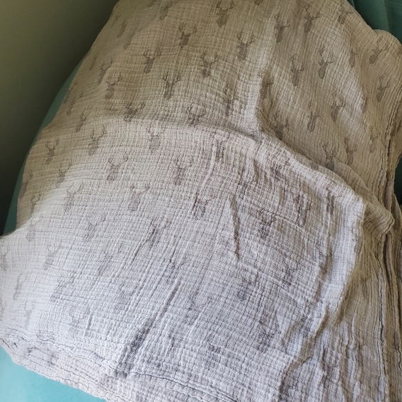 Limited Edition Itzy Ritzy Swaddle - Picture 6 of 7